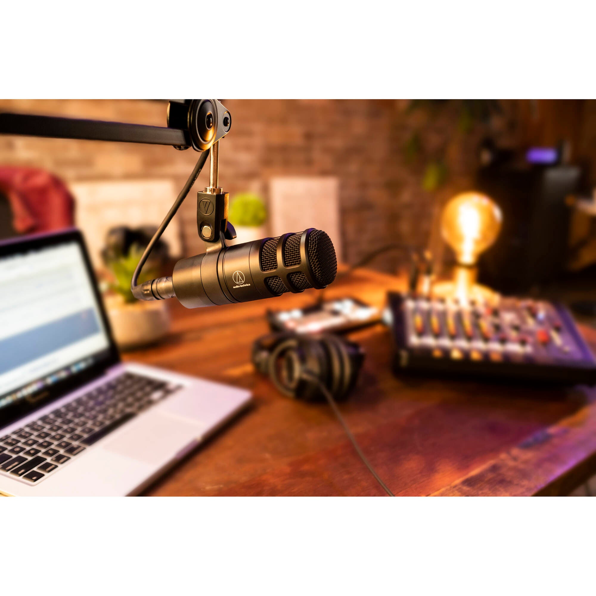 Audio-Technica AT2040 Hypercardioid Dynamic Podcast Microphone