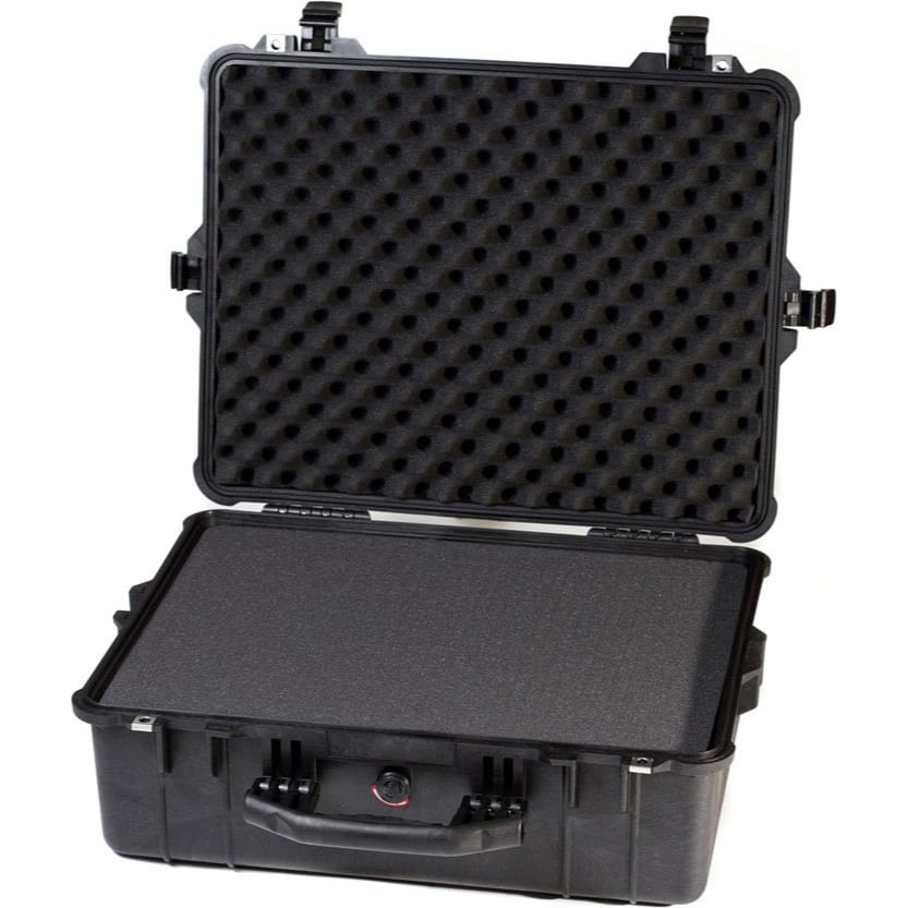 Pelican 1600 Protector Case with Foam (Black)